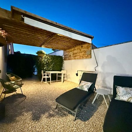 Une Nuit En Luberon Puyvert Luaran gambar