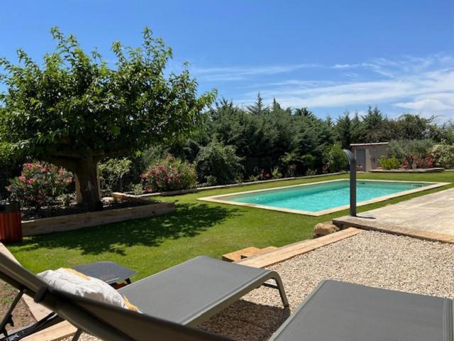 Une Nuit En Luberon Puyvert Luaran gambar