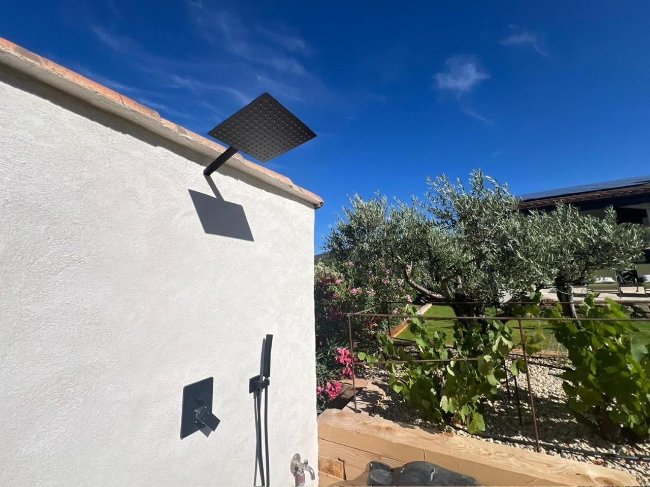Une Nuit En Luberon Puyvert Luaran gambar