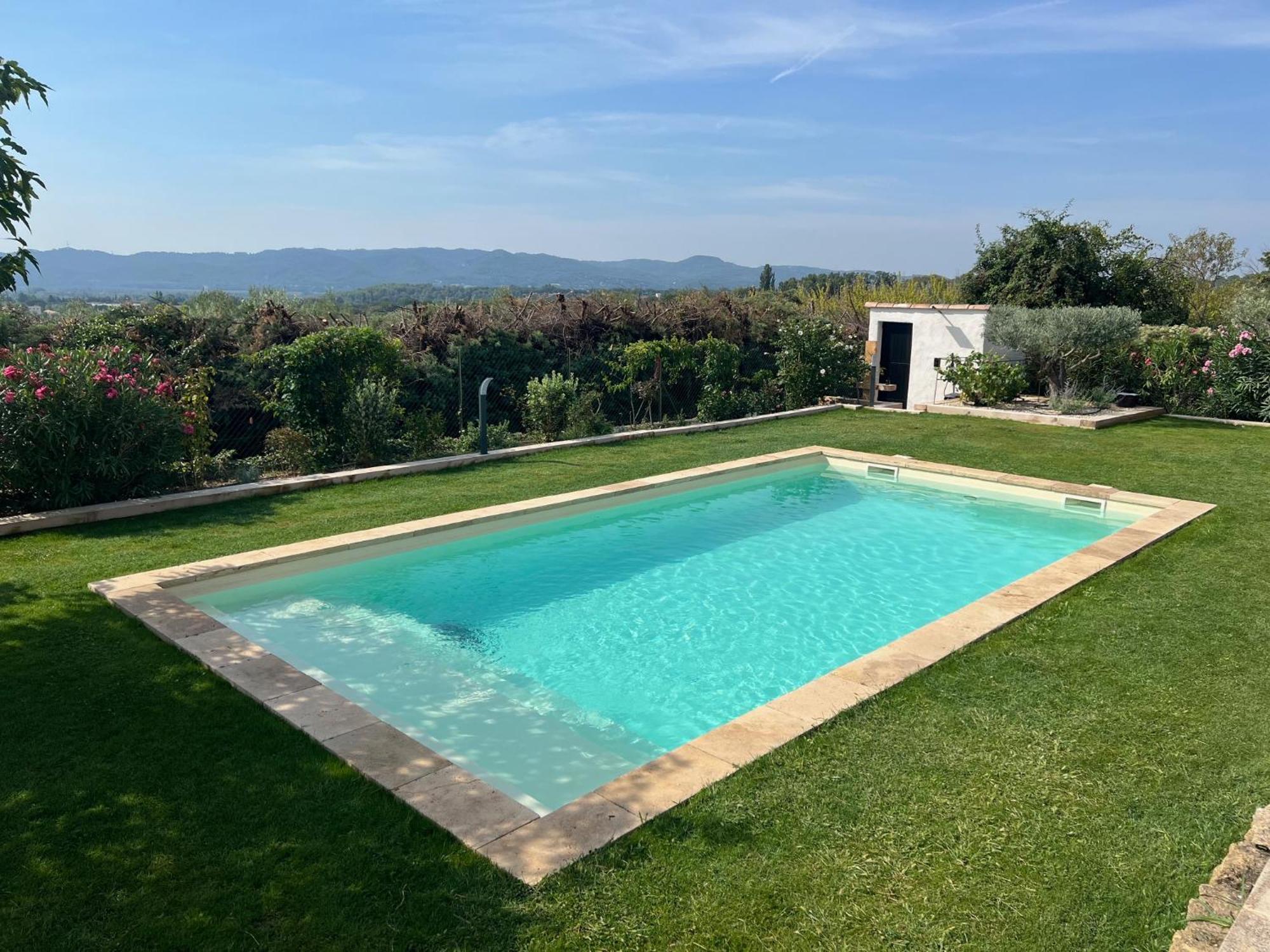 Une Nuit En Luberon Puyvert Luaran gambar